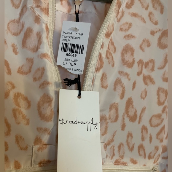 Windbreaker Leopard Print 1/2 zip - Picture 5 of 5